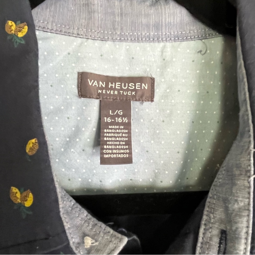 Van Heusen Large Navy Short-Sleeve Button-Down Shirt with Small Yellow Print - Picture 3 of 6